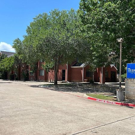 Travelodge By Wyndham Arlington/Dallas Area Ngoại thất bức ảnh
