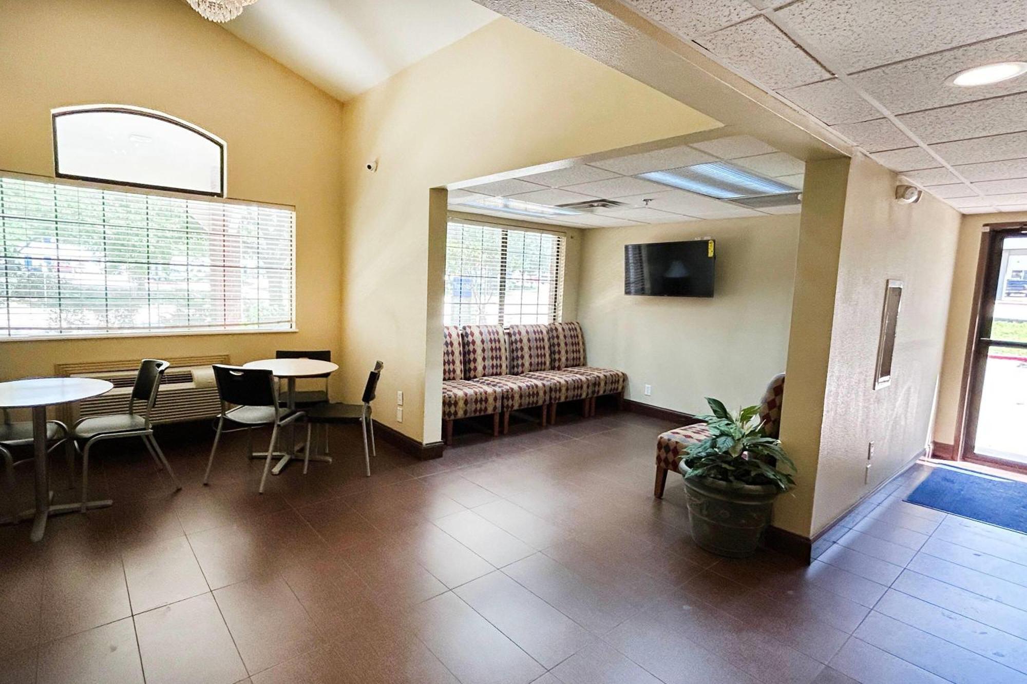 Travelodge By Wyndham Arlington/Dallas Area Ngoại thất bức ảnh